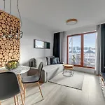 Waterlane Island - Riverview Pool, & Gym By Downtown Gdańsk