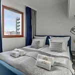 Appart hôtel Waterlane Island - Riverview Pool, & Gym By Downtown 4*