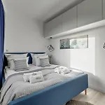 Waterlane Island - Riverview Pool, & Gym By Downtown 4* Gdańsk