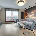 Waterlane Island - Riverview Pool, & Gym By Downtown 4*