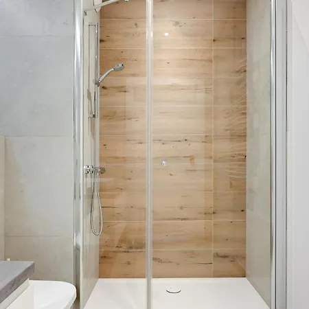 Apartament Waterlane Island - Riverview Pool, & Gym By Downtown