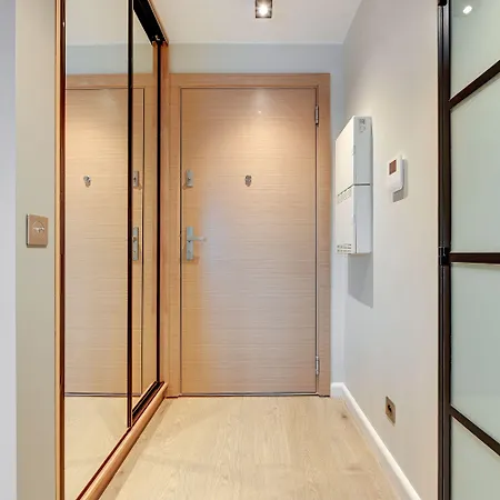 Waterlane Island - Riverview Pool, & Gym By Downtown * Gdansk