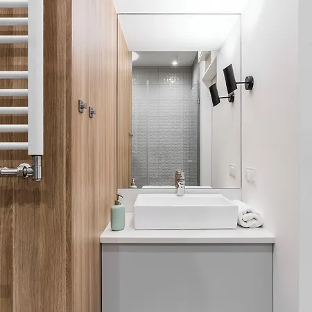 Apartment Waterlane Island - Riverview Pool, & Gym By Downtown Gdansk