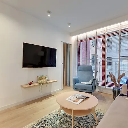 מלון דירות Waterlane Island - Riverview Pool, & Gym By Downtown 4*