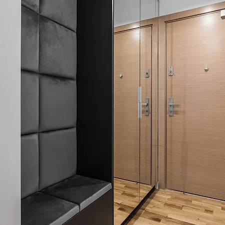 Waterlane Island - Riverview Pool, & Gym By Downtown Gdansk