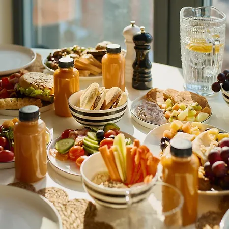 Waterlane Island - Riverview Pool, & Gym By Downtown