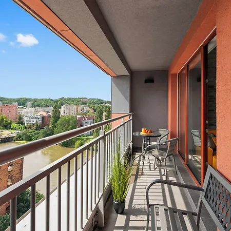 Waterlane Island - Riverview Pool, & Gym By Downtown Aparthotel Danzig