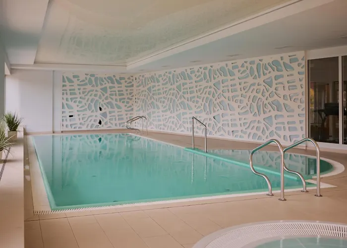 Waterlane Island - Riverview Pool, & Gym By Downtown 4*