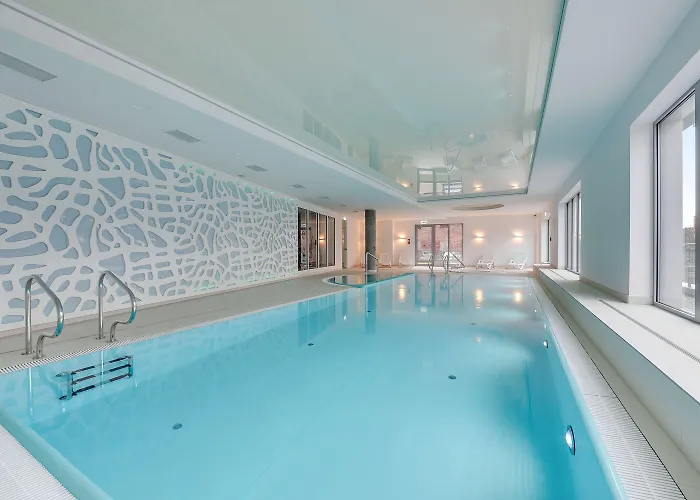 Waterlane Island - Riverview Pool, & Gym By Downtown 公寓式酒店