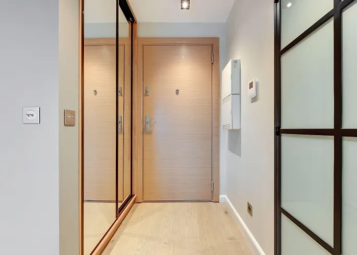 Waterlane Island - Riverview Pool, & Gym By Downtown 4* 格但斯克