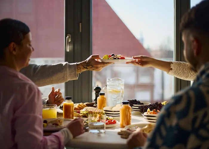 Waterlane Island - Riverview Pool, & Gym By Downtown 公寓式酒店 4*