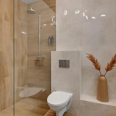 Apartament Waterlane Island - Riverview Pool, & Gym By Downtown *