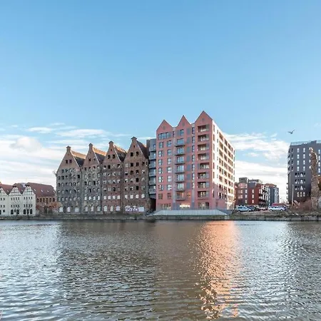 Waterlane Island - Riverview Pool, & Gym By Downtown 4* Danzica